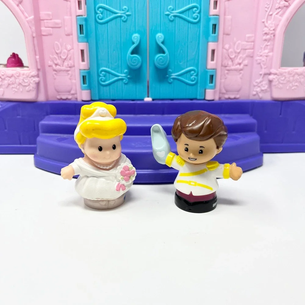 Vintage Fisher Price Little People Disney Princess Songs Palace‎ Musical Castle